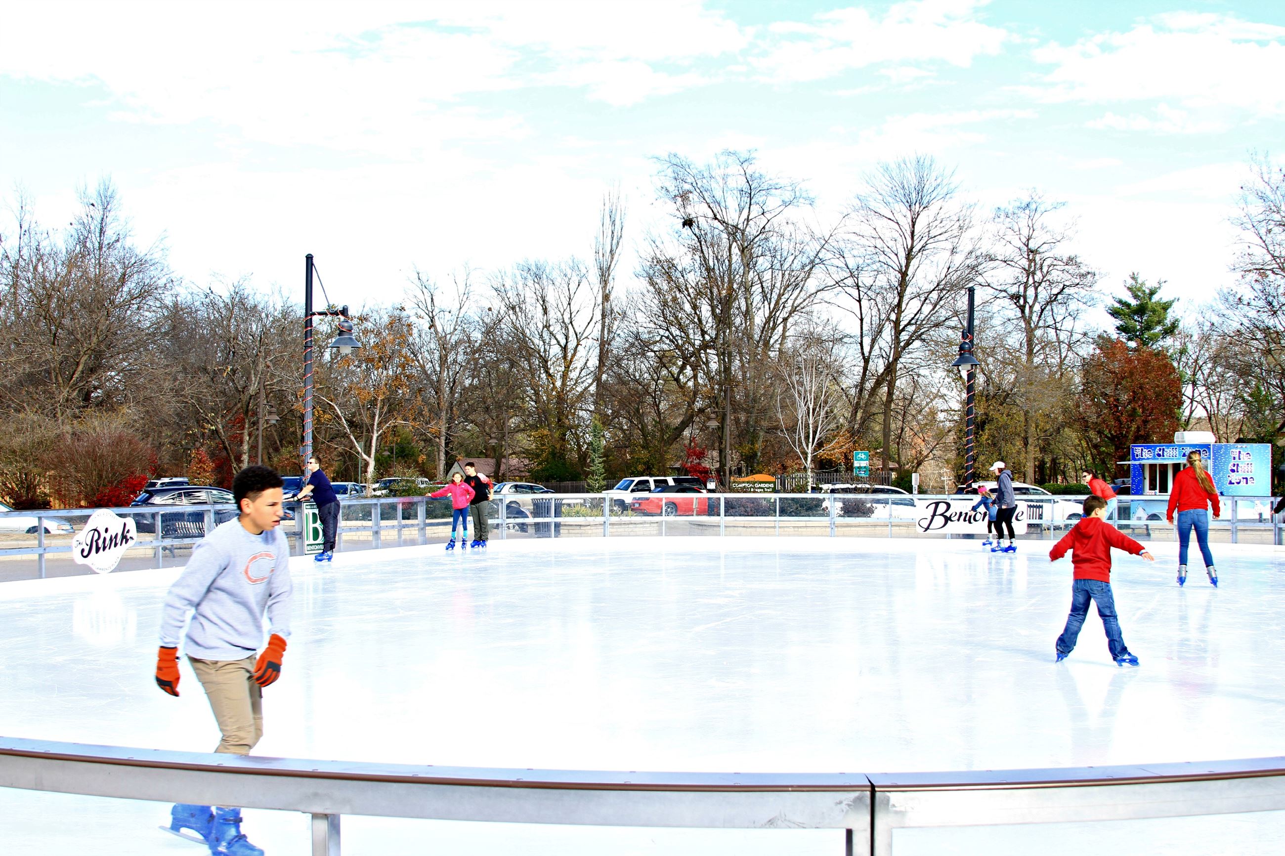 Lawrence Plaza - Ice Rink (18)